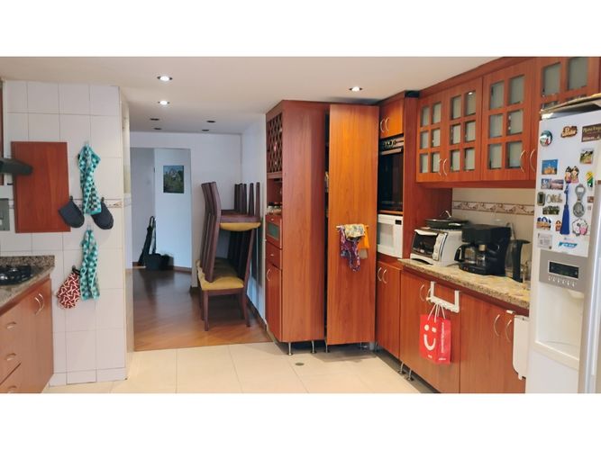 Apartamento en venta en Santa Barbara, Bogotá, 150 m² · foto 10 de 17