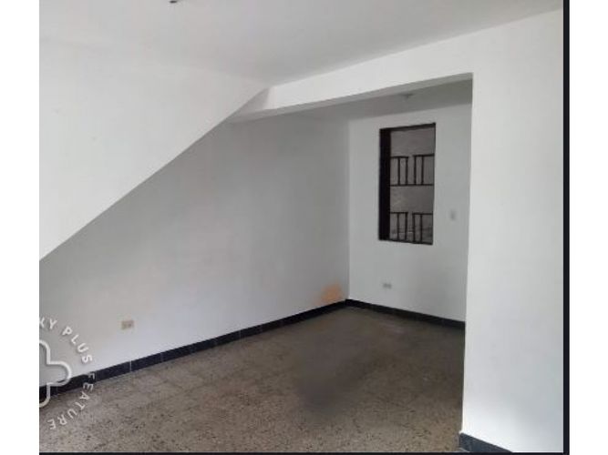 Casa de 3 alcobas en venta en Enciso, Medellín, 90 m² · foto 10 de 14