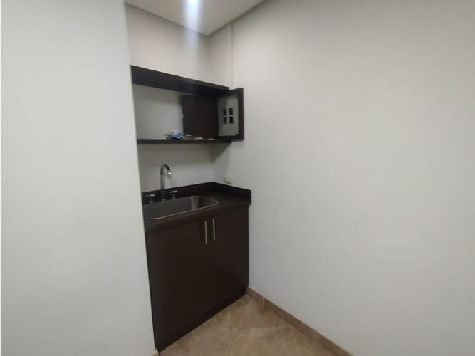 Oficina en arriendo en Manila, Medellín, 60 m² · foto 6 de 10