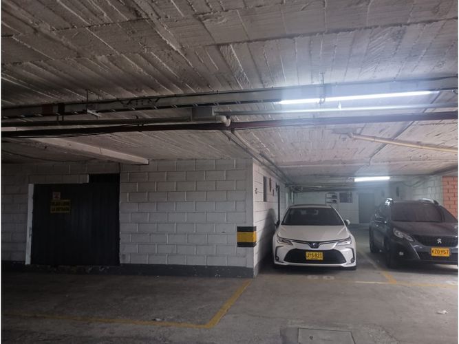 Bodega en venta en Villa Del Parque, Itagüí, 502 m² · foto 4 de 24