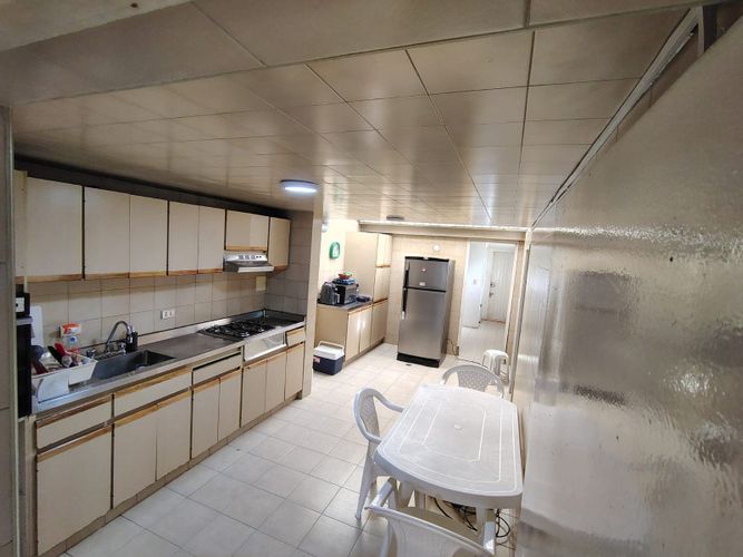 Casa de 4 alcobas en venta en Los Cedros, Bogotá, 300 m² · foto 4 de 23