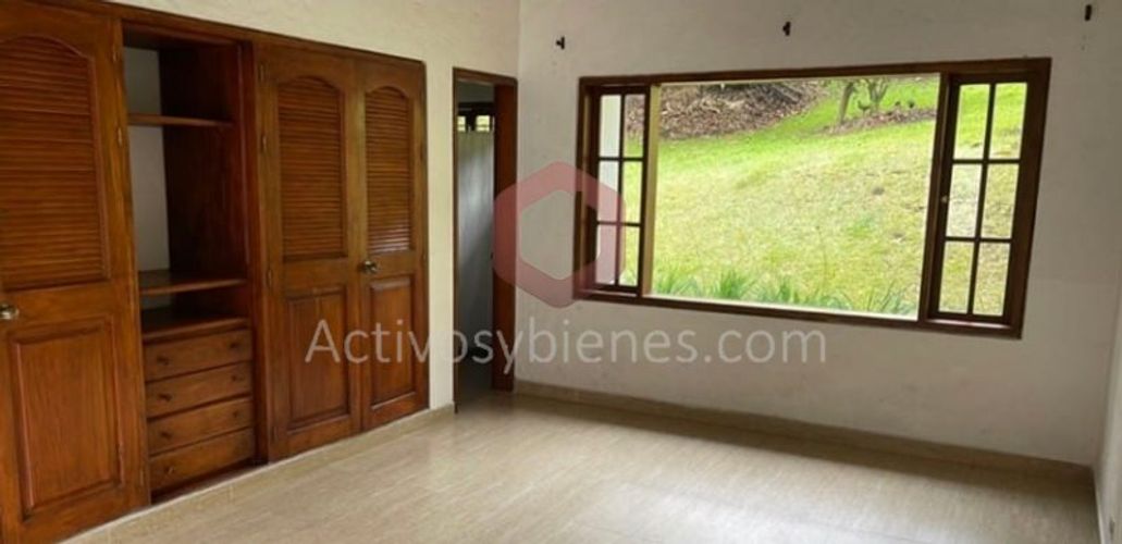 Casa de 7 alcobas en venta en Pantanillo, El Retiro · foto 3 de 12