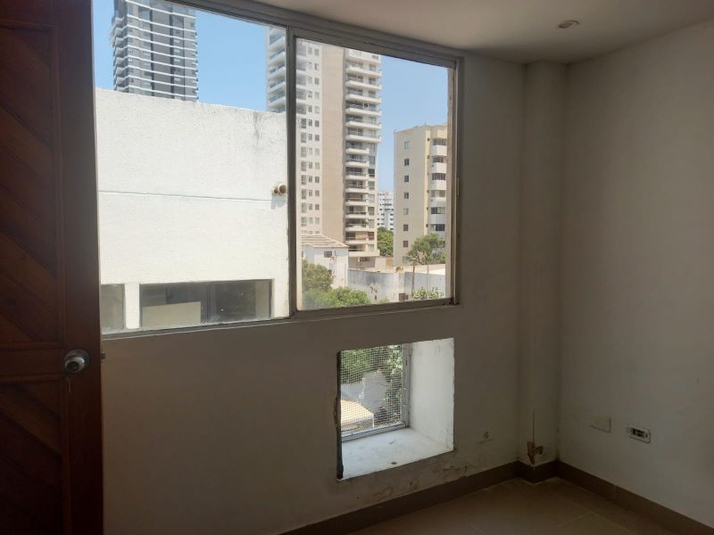 Apartamento en venta en Manga, Cartagena · foto 3 de 13