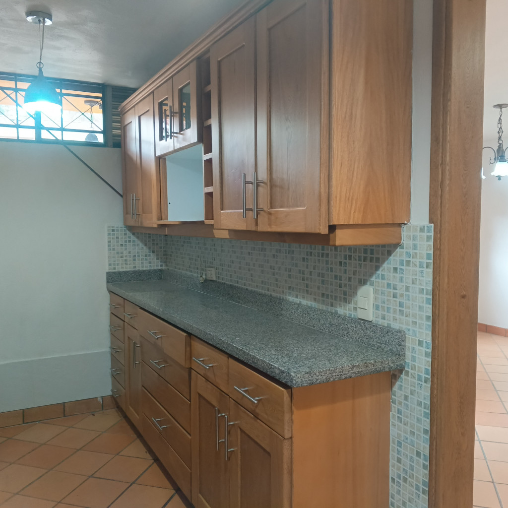 3BR House in Santa Elena (140 m²)