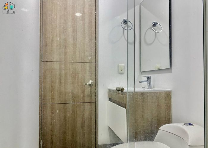 Apartamento de 4 alcobas en arriendo en Camino Verde, Envigado, 205 m² · foto 21 de 24