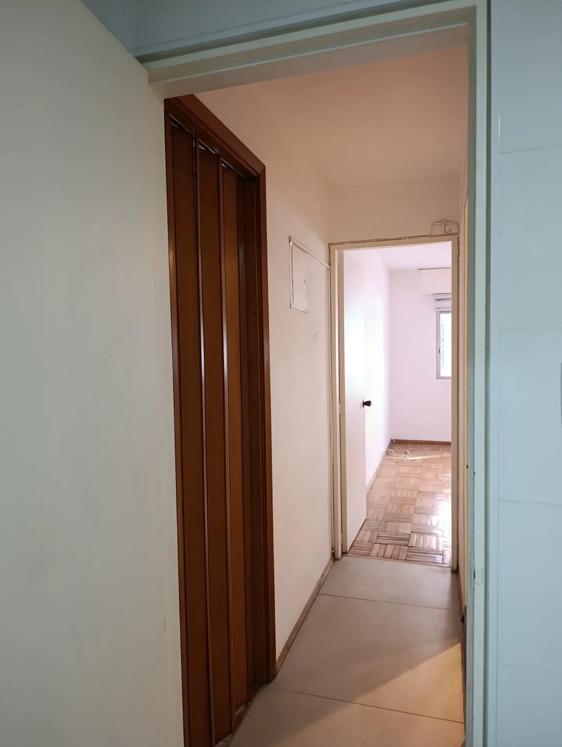 ALQUILER EN CORDON SUR, RECICLADO DE 1 DORMITORIO, PISO 1 AL FRENTE, GASTOS COMUNES BAJOS · Foto 3