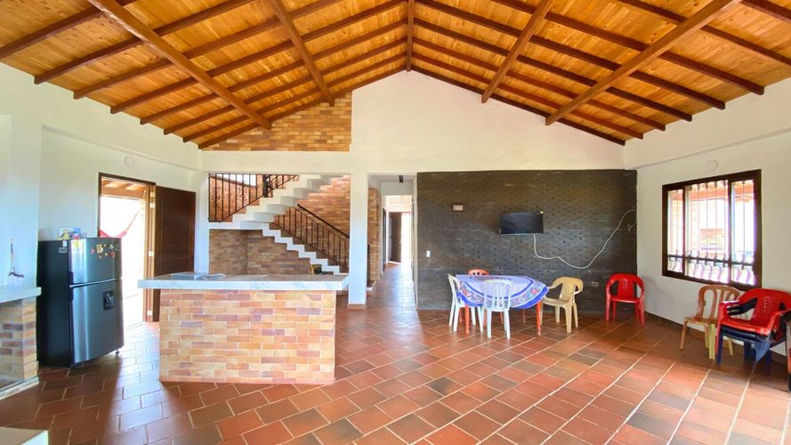Casa de 5 alcobas en venta en Molinos Altos, Floridablanca, 37 m² · foto 8 de 18
