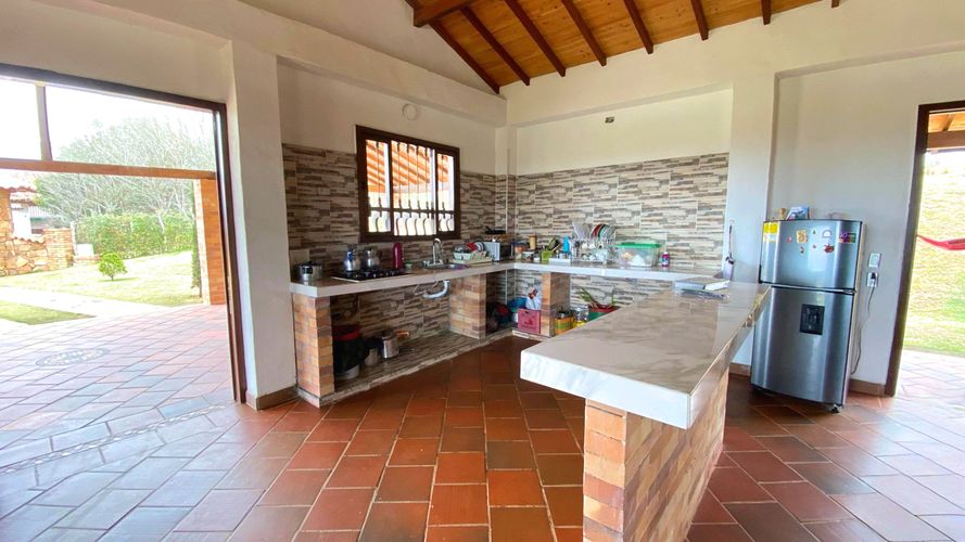 Casa de 5 alcobas en venta en Molinos Altos, Floridablanca, 37 m² · foto 9 de 18