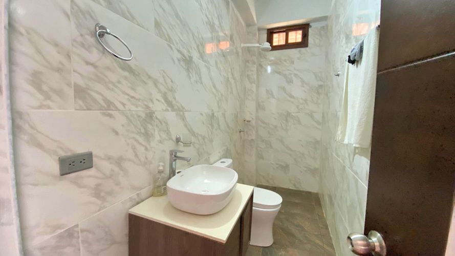 Casa de 5 alcobas en venta en Molinos Altos, Floridablanca, 37 m² · foto 12 de 18