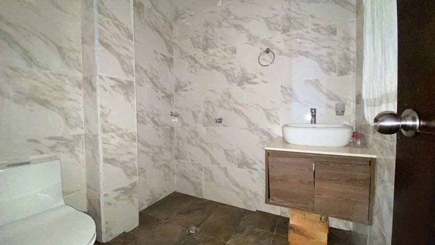 Casa de 5 alcobas en venta en Molinos Altos, Floridablanca, 37 m² · foto 13 de 18