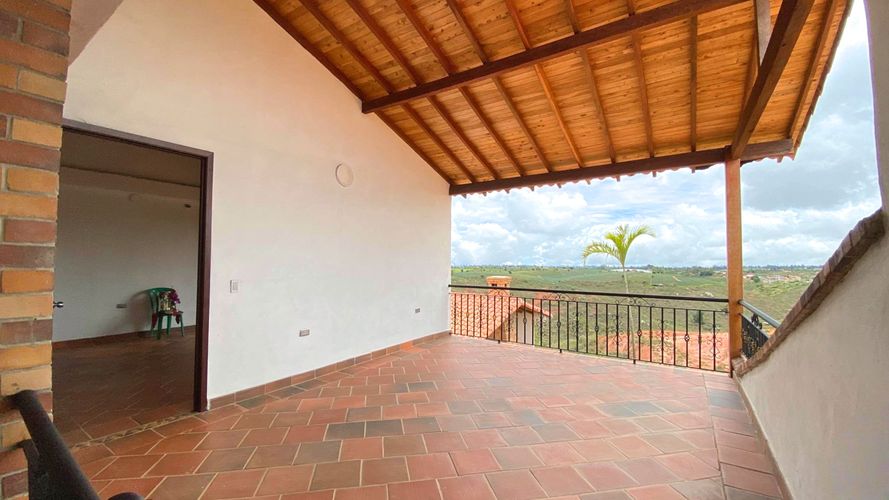 Casa de 5 alcobas en venta en Molinos Altos, Floridablanca, 37 m² · foto 14 de 18