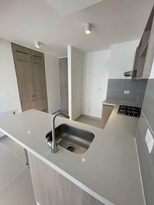 Apartamento de 2 alcobas en arriendo en Ub. Altos De Parque, Barranquilla, 67 m² · foto 5 de 24