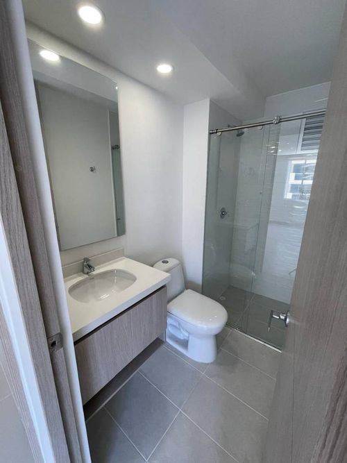 Apartamento de 2 alcobas en arriendo en Ub. Altos De Parque, Barranquilla, 67 m² · foto 21 de 24