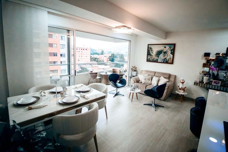 Apartamento de 3 alcobas en venta en Calasanz, Medellín, 113 m² · foto 5 de 23