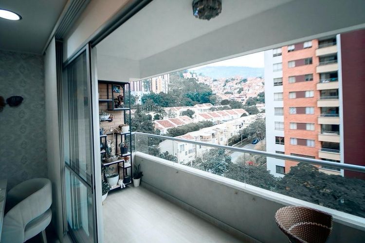 Apartamento de 3 alcobas en venta en Calasanz, Medellín, 113 m² · foto 8 de 23