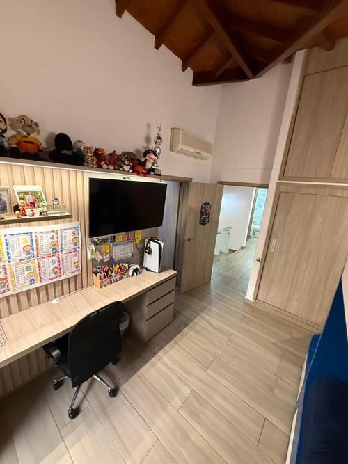 Casa de 4 alcobas en venta en Cañaveral, Floridablanca, 340 m² · foto 2 de 24