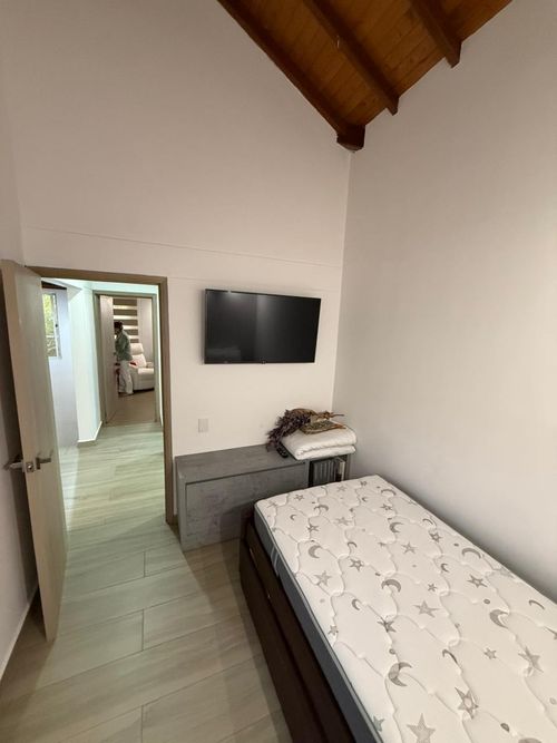 Casa de 4 alcobas en venta en Cañaveral, Floridablanca, 340 m² · foto 3 de 24