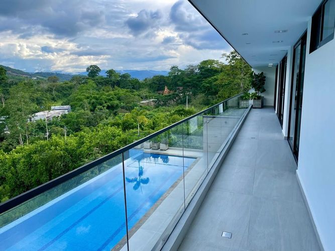 Casa de 6 alcobas en venta en Ruitoque Bajo, Floridablanca, 1286 m² · foto 4 de 24
