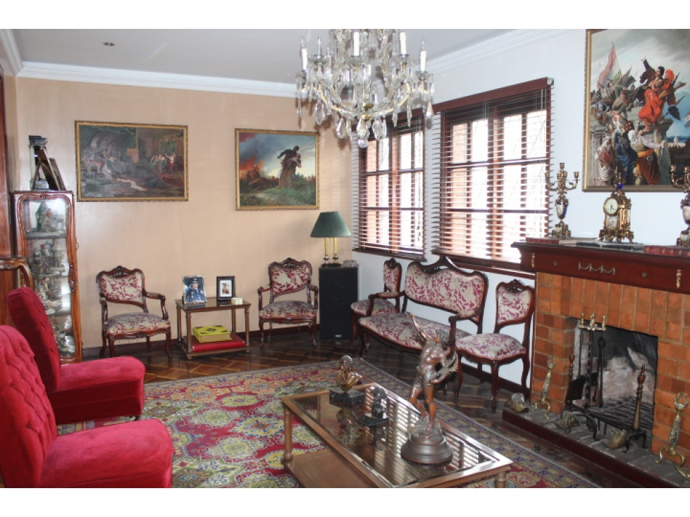 Casa en venta en Teusaquillo, Bogotá · foto 2 de 24