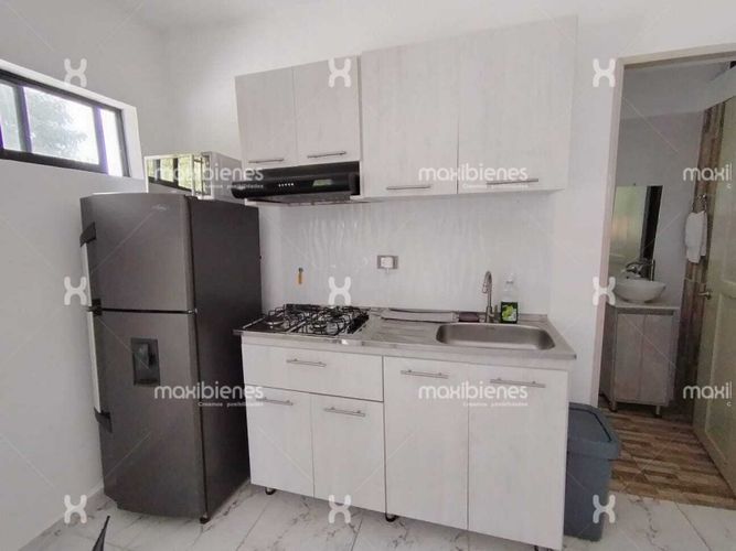 Apartamento de 3 alcobas en arriendo en El Poblado, Medellín, 100 m² · foto 4 de 11