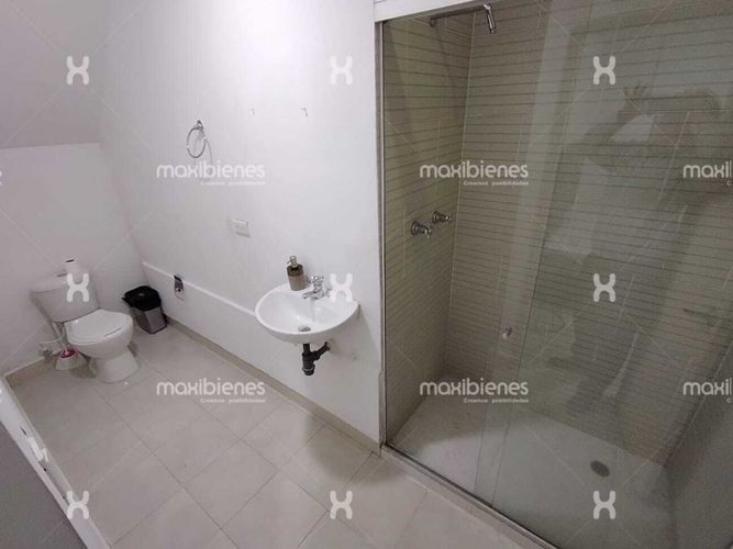 Apartamento de 3 alcobas en arriendo en El Poblado, Medellín, 100 m² · foto 9 de 11