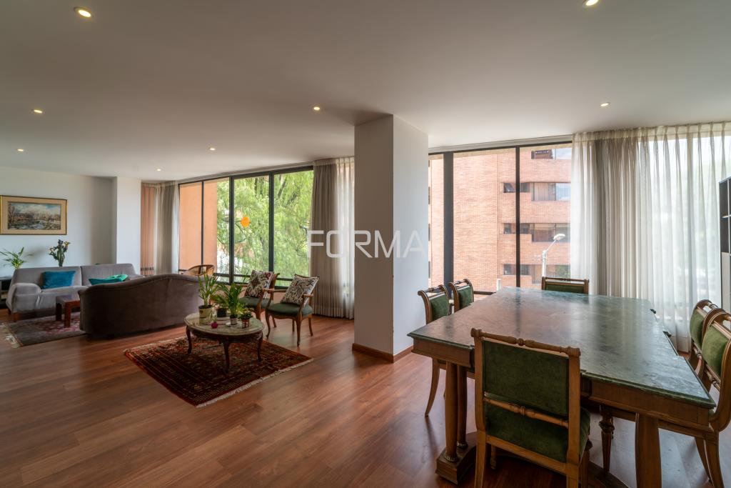 Apartamento en venta en Los Rosales, Bogotá · foto 4 de 10