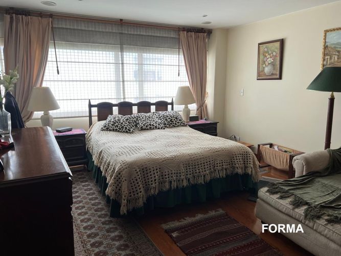 Apartamento de 3 alcobas en venta en Chico, Bogotá, 186 m² · foto 10 de 24