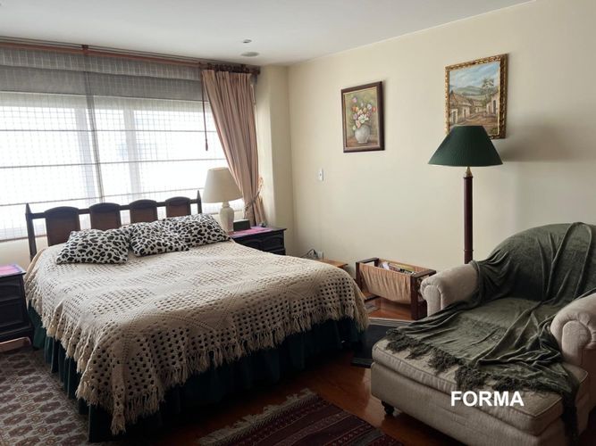 Apartamento de 3 alcobas en venta en Chico, Bogotá, 186 m² · foto 12 de 24