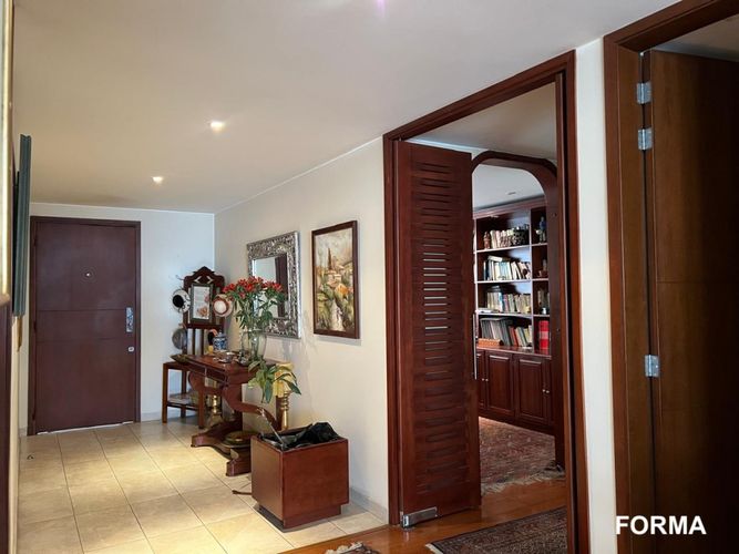 Apartamento de 3 alcobas en venta en Chico, Bogotá, 186 m² · foto 16 de 24