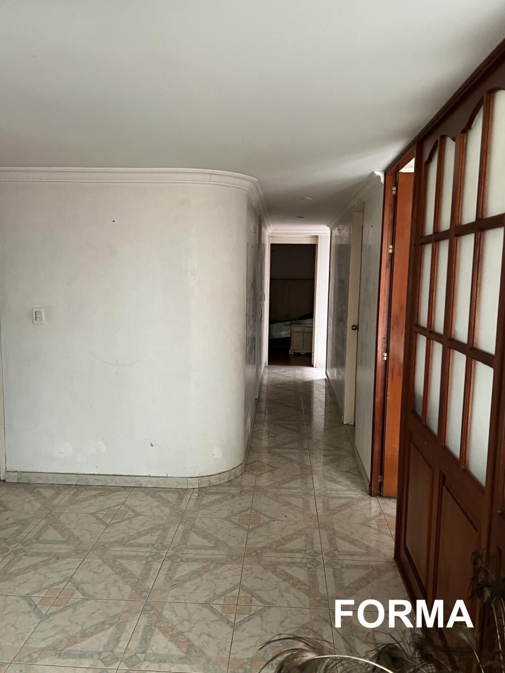 Apartamento en venta en Santa Barbara Central, Bogotá · foto 2 de 9