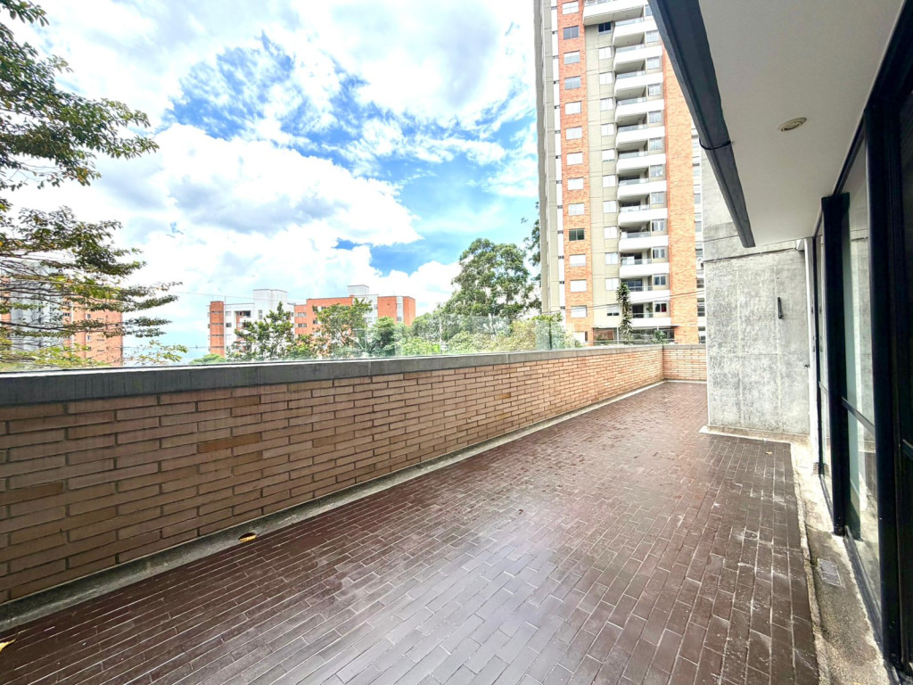 Apartment for sale in El Poblado, Medellín [No disponible] 4