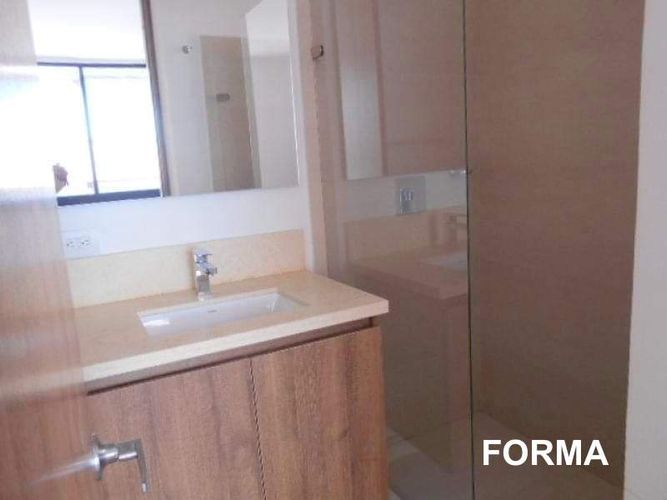Apartaestudio en venta en Los Rosales, Bogotá, 54 m² · foto 6 de 7