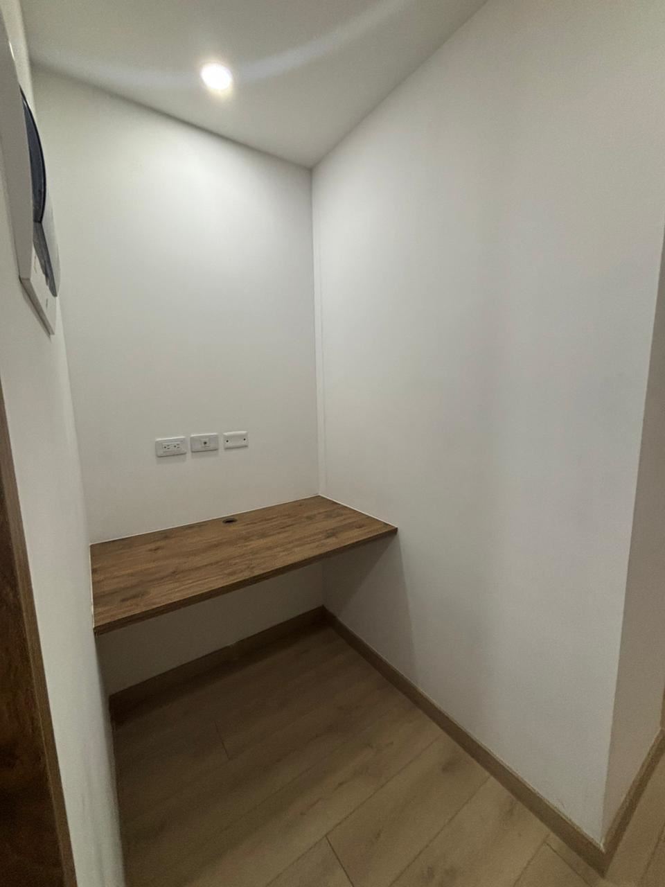 Apartamento en venta en Bosques Del Marques, Bogotá · foto 2 de 17