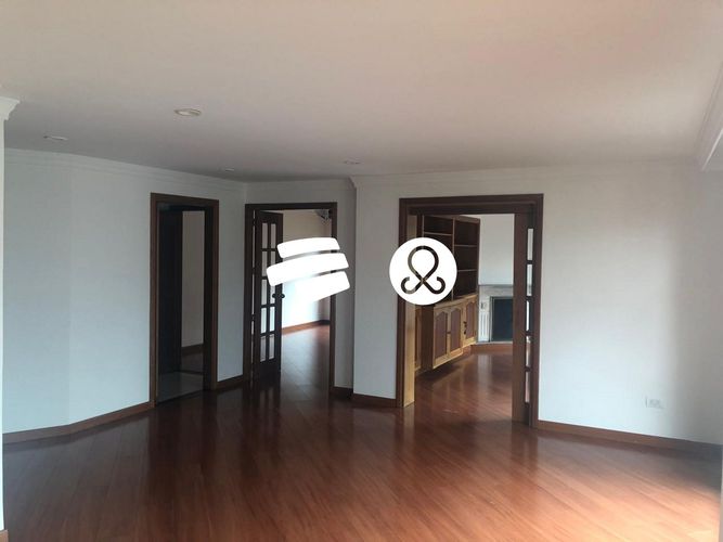 Apartamento en venta en Chicó Navarra, Bogotá · foto 4 de 16