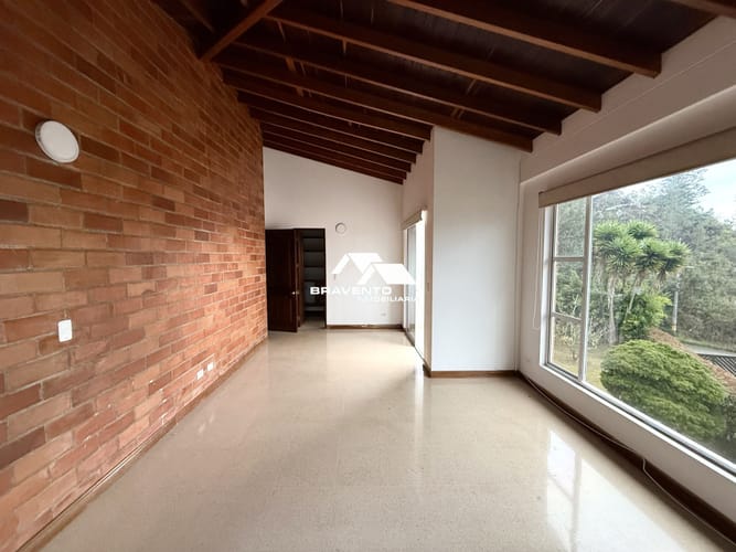 Casa de 5 alcobas en venta en Loma Del Escobero, El Retiro, 349 m² · foto 6 de 24
