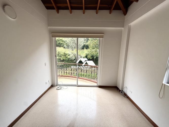 Casa de 5 alcobas en venta en Loma Del Escobero, El Retiro, 349 m² · foto 19 de 24