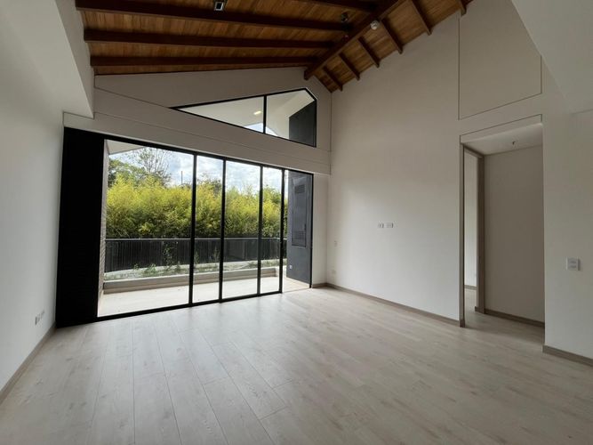 Apartamento de 2 alcobas en venta en Los Salados, El Retiro, 95 m² · foto 2 de 19