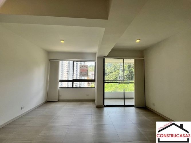 Apartamento de 3 alcobas en arriendo en Prados De Sabaneta, Sabaneta, 80 m² · foto 3 de 23