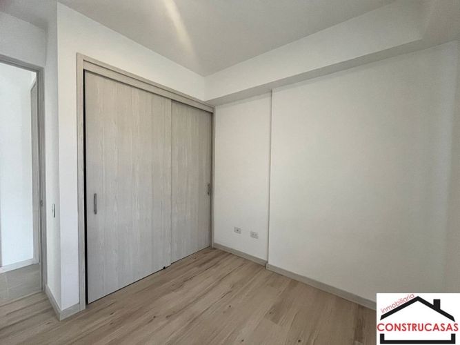 Apartamento de 3 alcobas en arriendo en Prados De Sabaneta, Sabaneta, 80 m² · foto 8 de 23