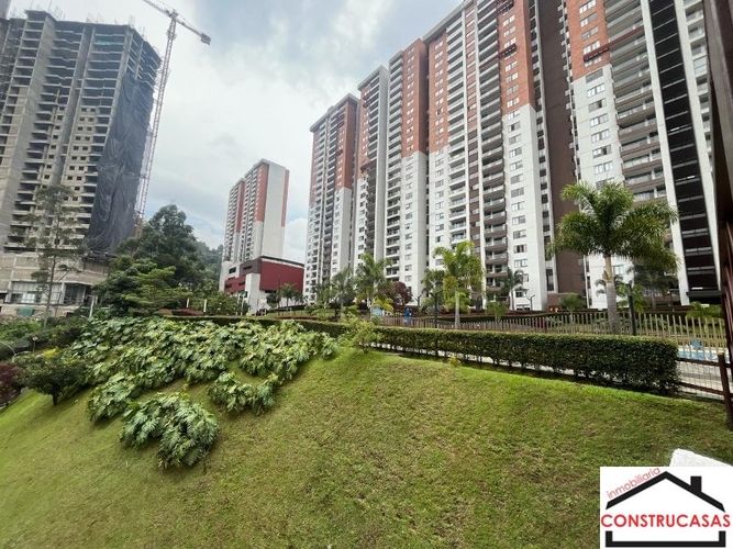 Apartamento de 3 alcobas en arriendo en Prados De Sabaneta, Sabaneta, 80 m² · foto 21 de 23