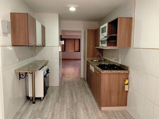 Apartamento de 3 alcobas en venta en El Poblado, Medellín, 187 m² · foto 8 de 19