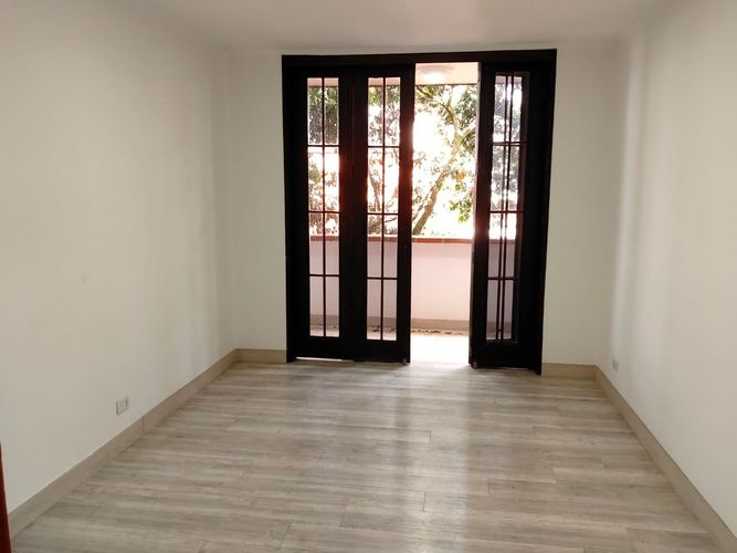 Apartamento de 3 alcobas en venta en El Poblado, Medellín, 187 m² · foto 4 de 19