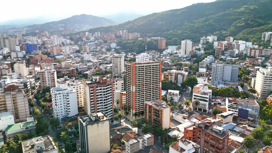 Apartamento de 1 alcoba en venta en Versalles, Cali, 34 m² · foto 2 de 11