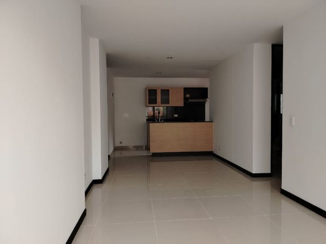 Apartamento de 3 alcobas en arriendo en Villa Carlota, Medellín, 70 m² · foto 3 de 20