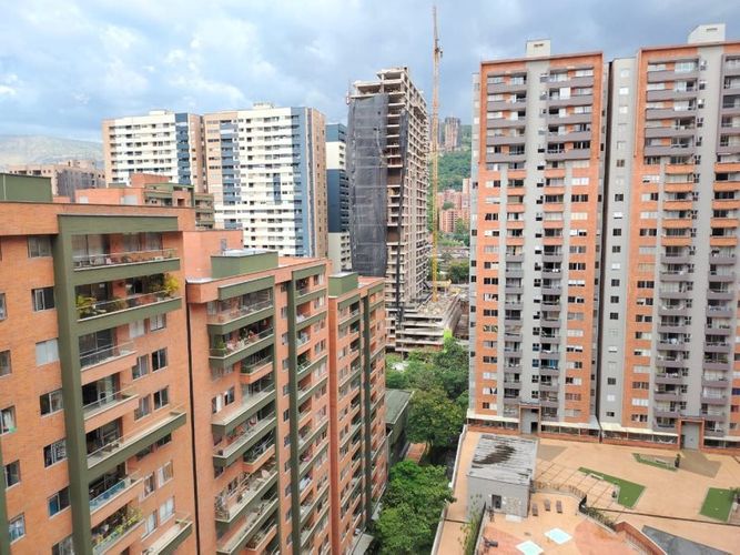 Apartamento de 3 alcobas en arriendo en Villa Carlota, Medellín, 70 m² · foto 20 de 20