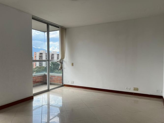 Apartamento de 3 alcobas en arriendo en Loma Benedictinos, Envigado, 150 m² · foto 7 de 18