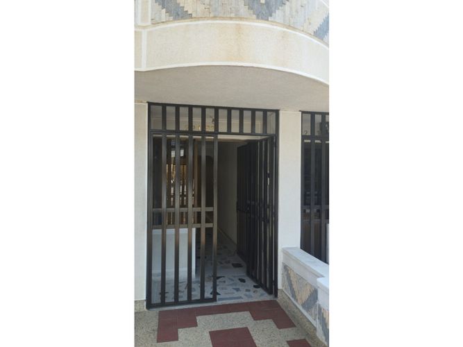 Casa de 6 alcobas en venta en Granjas De Provenza, Bucaramanga, 280 m² · foto 2 de 18