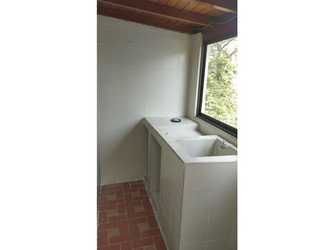 Casa de 6 alcobas en venta en Granjas De Provenza, Bucaramanga, 280 m² · foto 18 de 18
