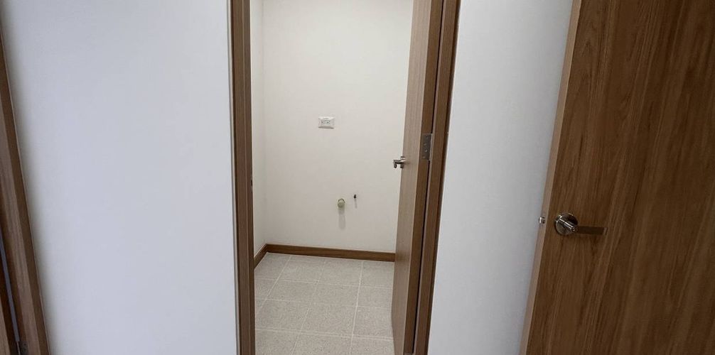 Oficina en arriendo en Laureles, Medellín, 30 m² · foto 4 de 8