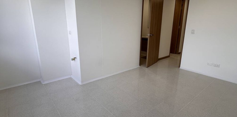 Oficina en arriendo en Laureles, Medellín, 30 m² · foto 6 de 8